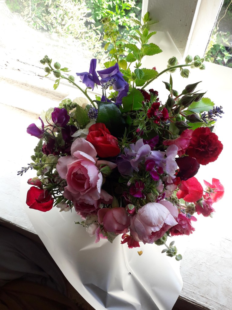 Somerset postal flowers fresh flowers by post